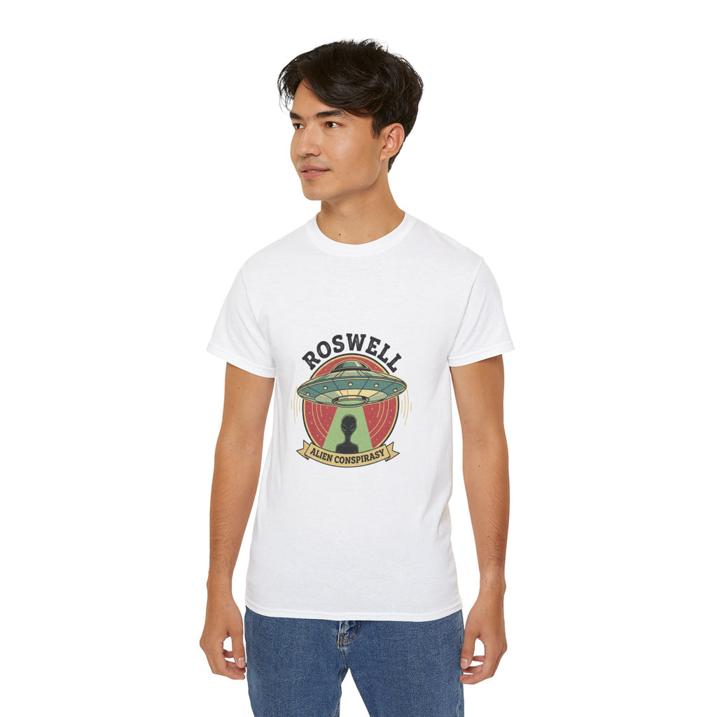 Roswell Alien Conspiracy Tee — Vintage UFO Graphic T-Shirt