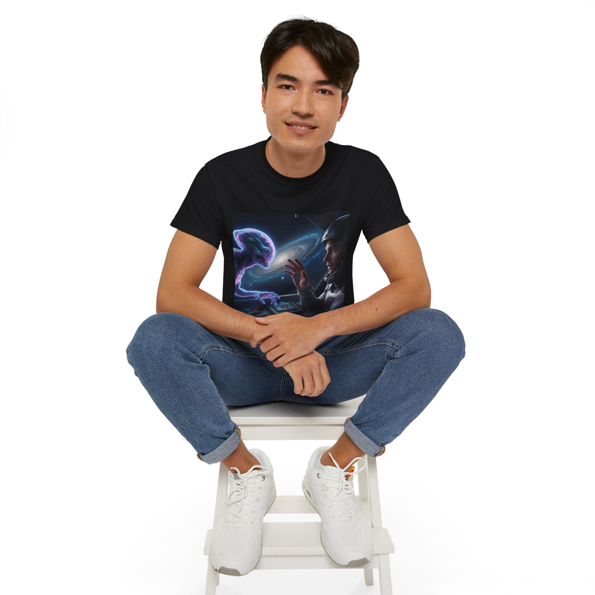 Astronaut & Hologram Alien Tee — Sci‑Fi Space Graphic T‑Shirt Adult Unisex