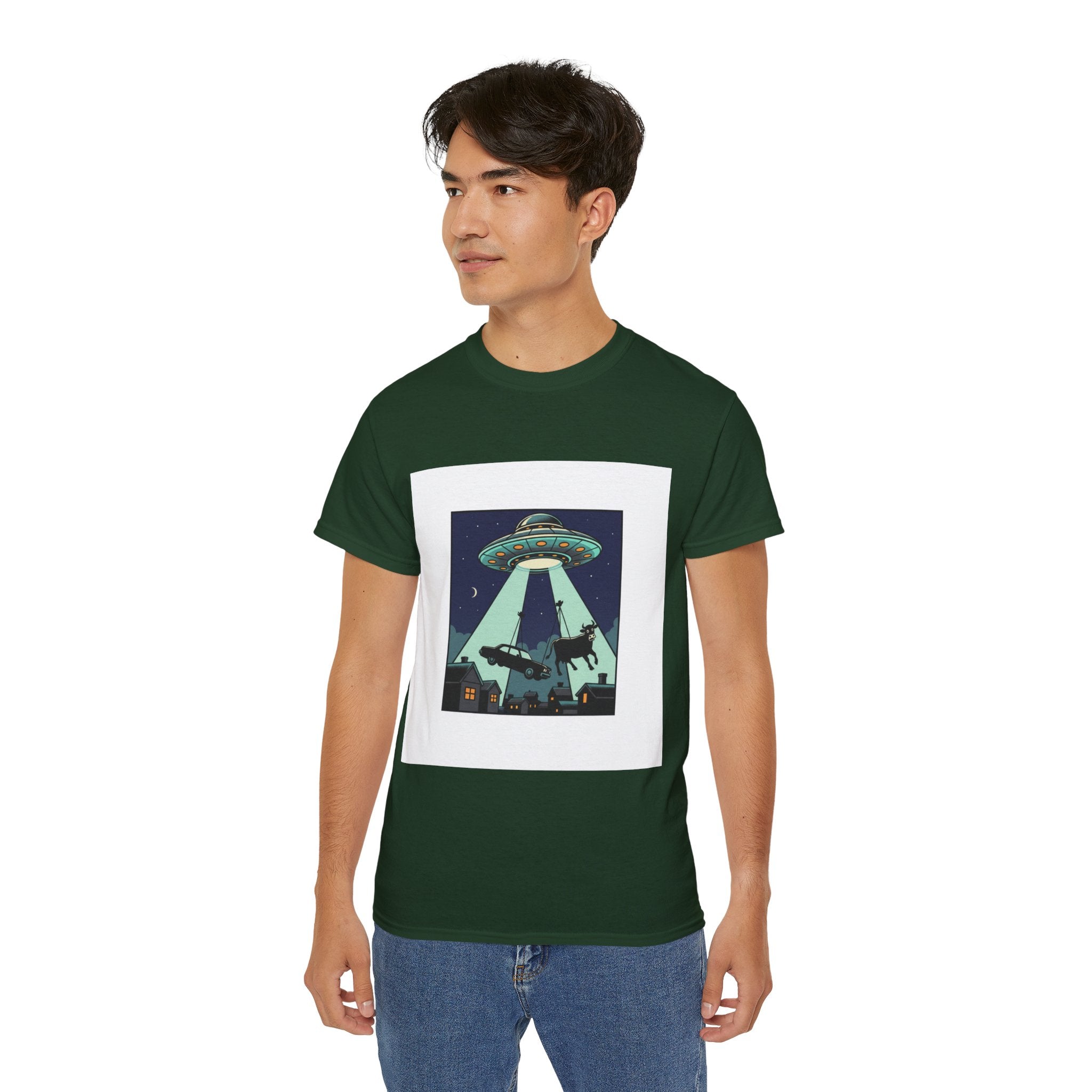 Alien Abduction Graphic Tee — Retro UFO Night Scene T‑Shirt Adult Unisex