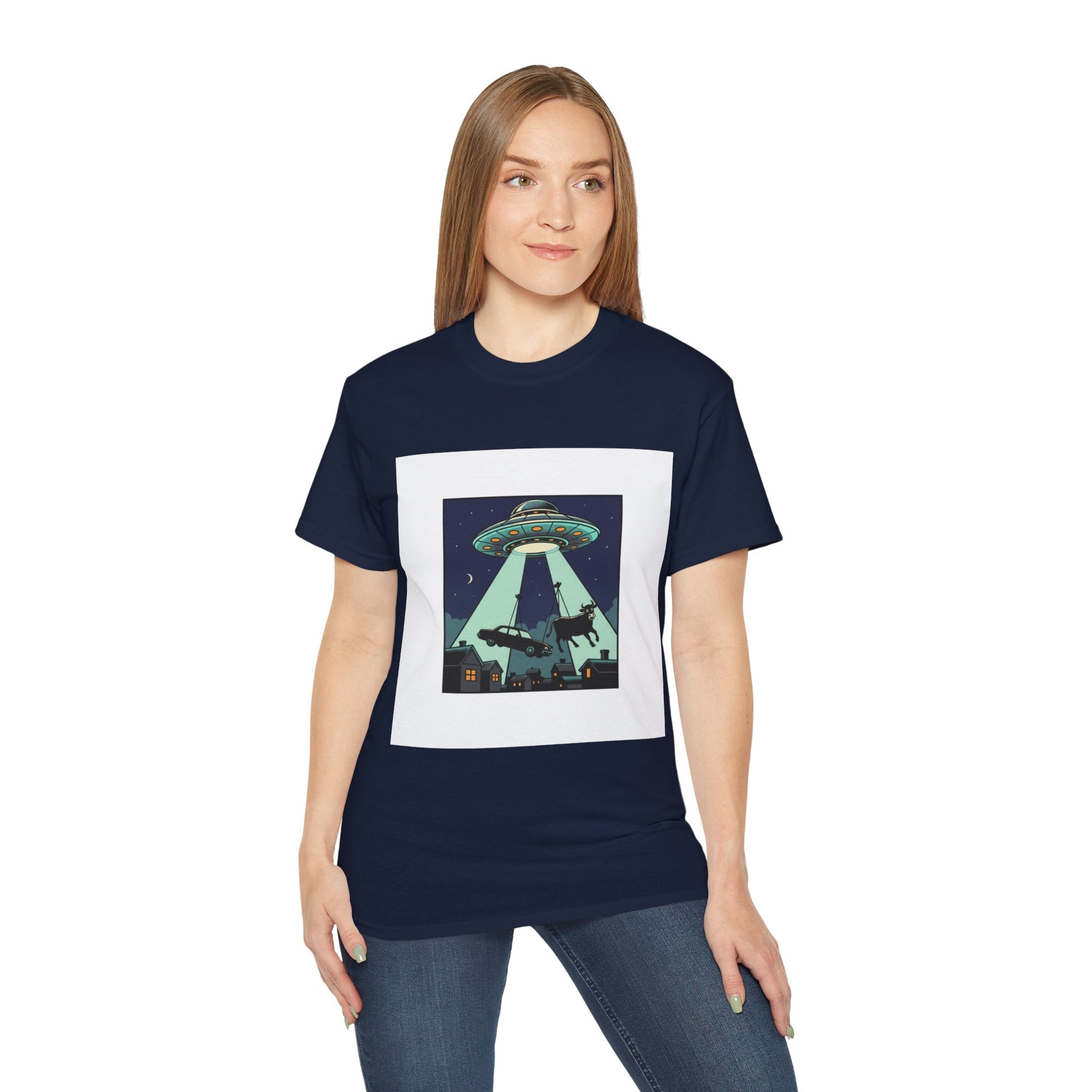 Alien Abduction Graphic Tee — Retro UFO Night Scene T‑Shirt Adult Unisex