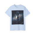 Camiseta con silueta de extraterrestre cósmico — Camiseta de arte espacial de nebulosa galáctica