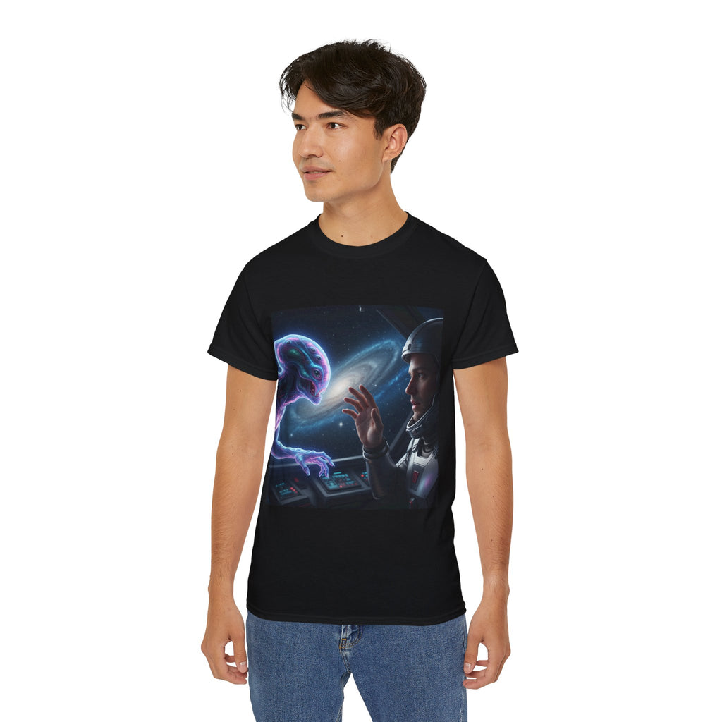 Astronaut & Hologram Alien Tee — Sci‑Fi Space Graphic T‑Shirt Adult Unisex