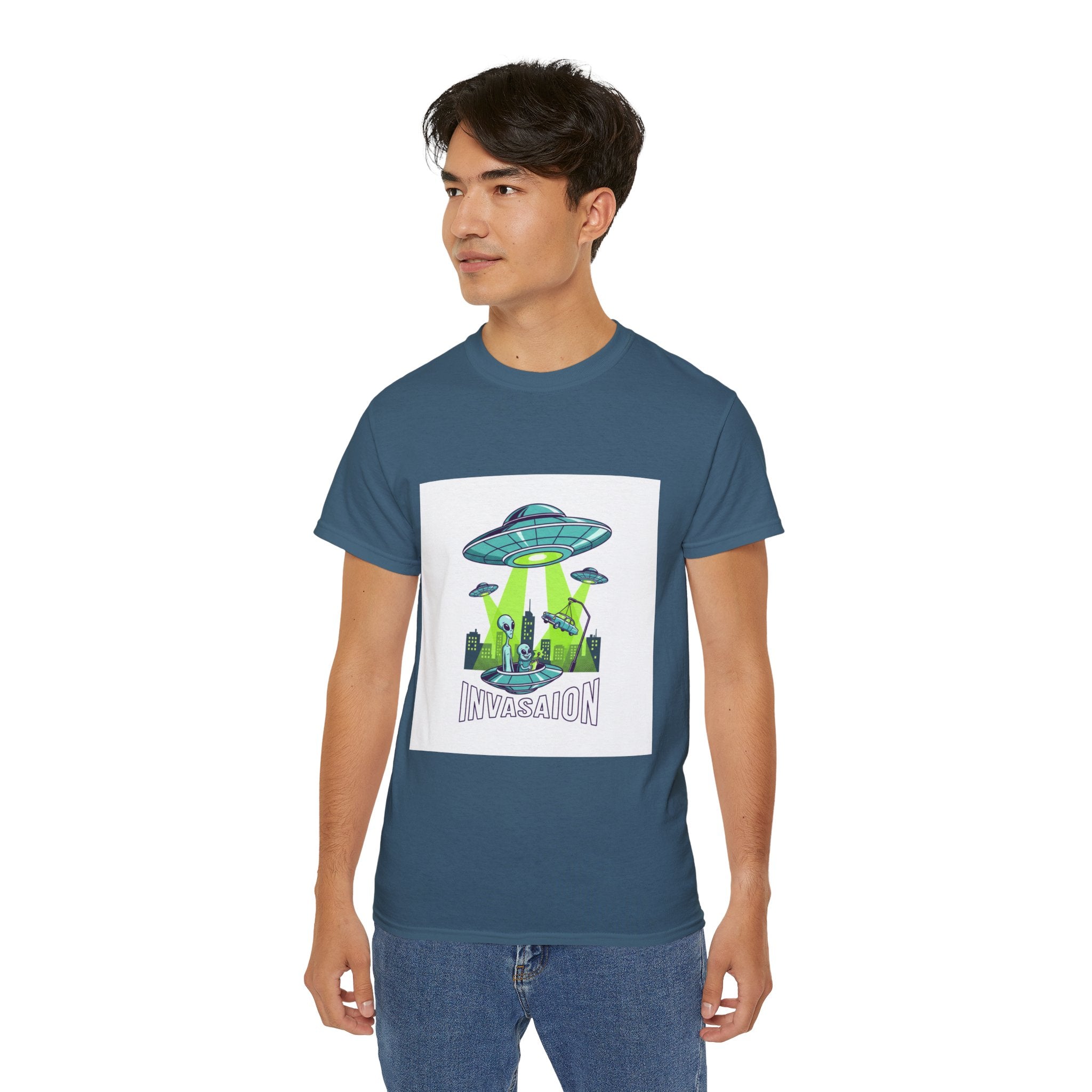 Camiseta de invasión extraterrestre — Camiseta gráfica de abducción ovni